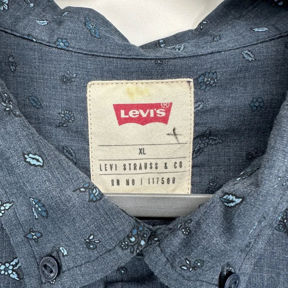 Levi's Men's‎ Long Sleeve Button Up Shirt XL Dark Blue Floral Print
